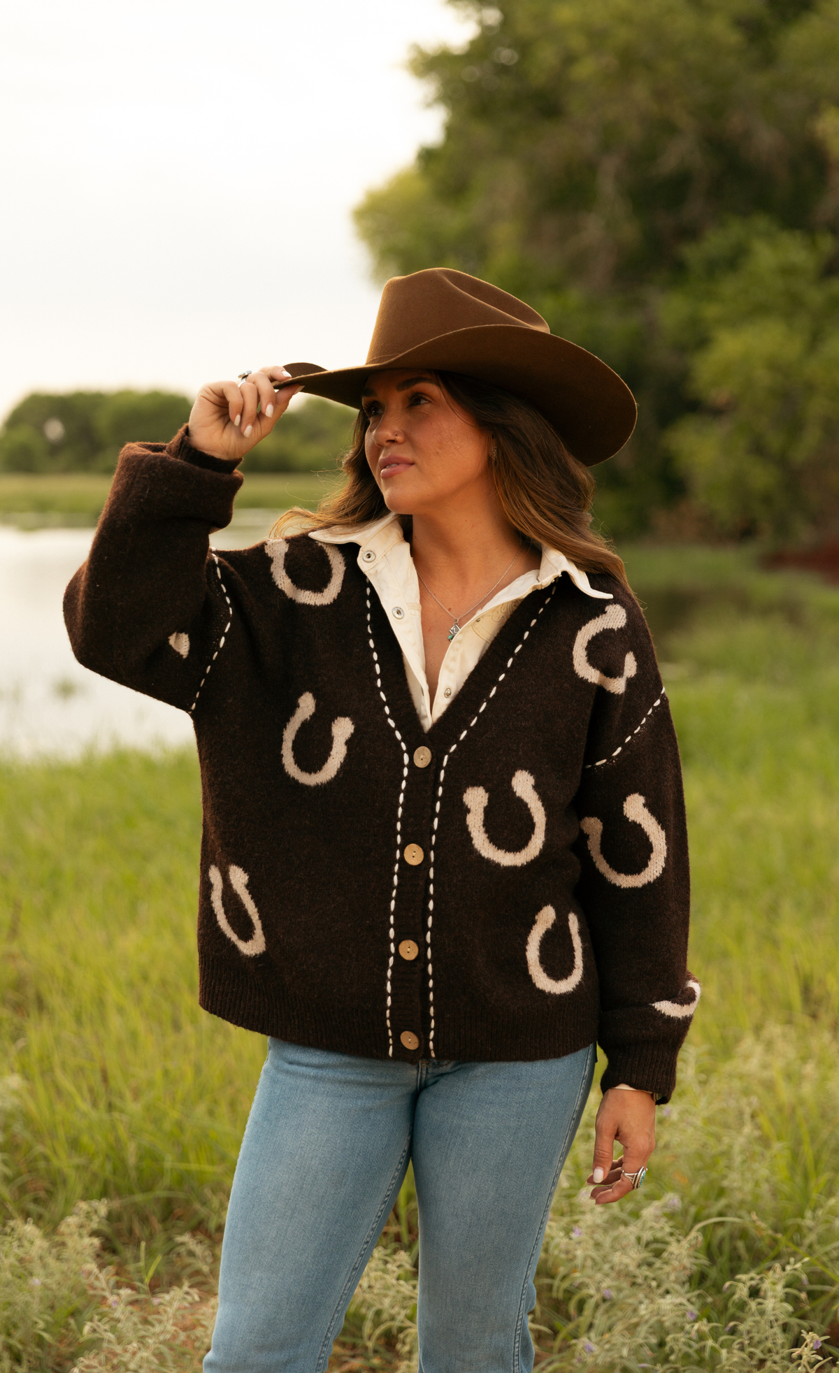 HORSESHOE CARDIGAIN - BROWN